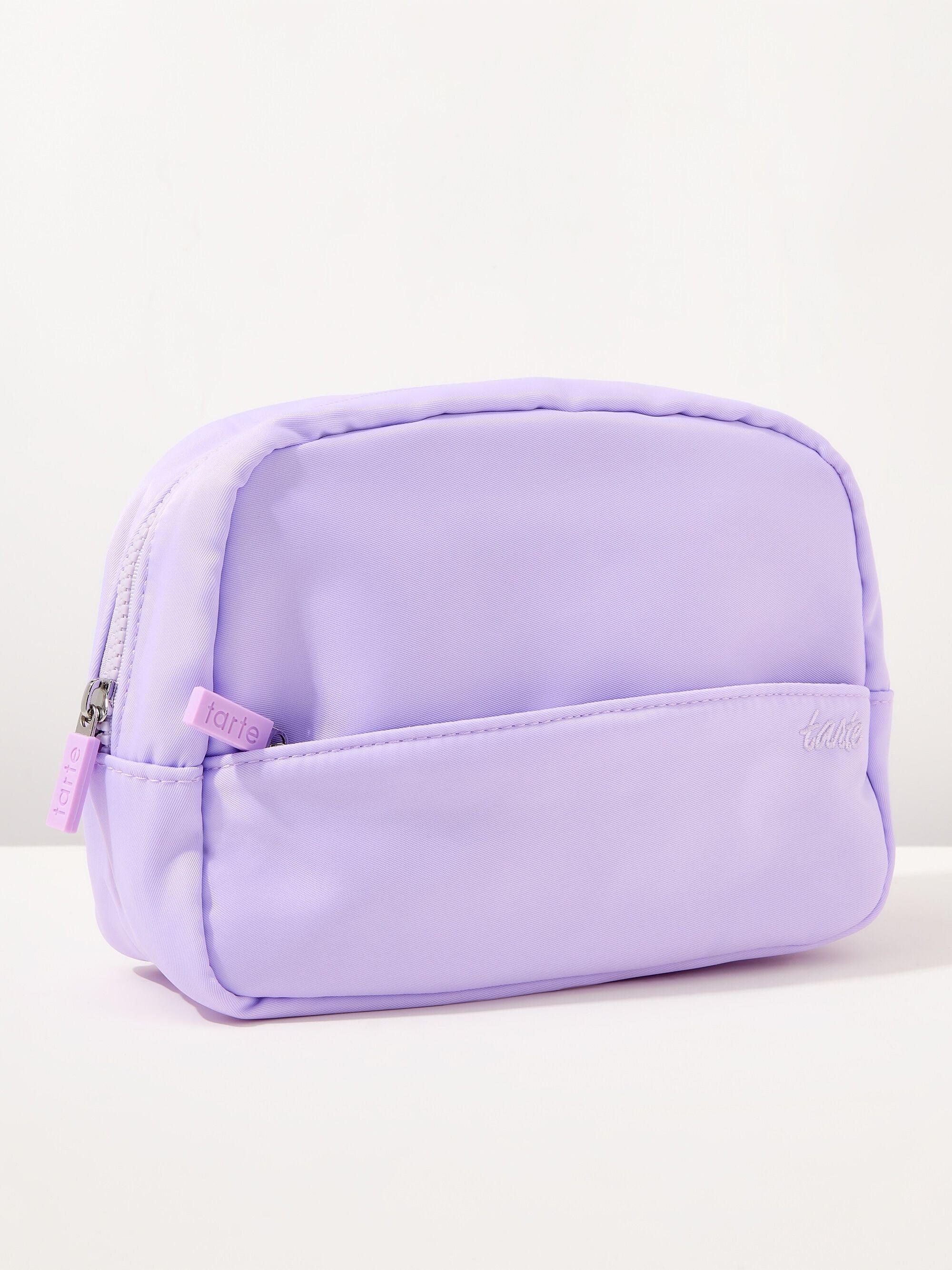 glam on the go makeup bag – Tarte™