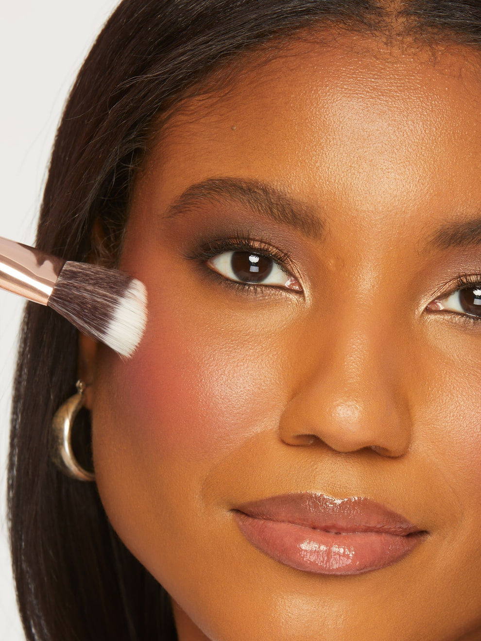 maneater™ cheek plump & brush image number 9