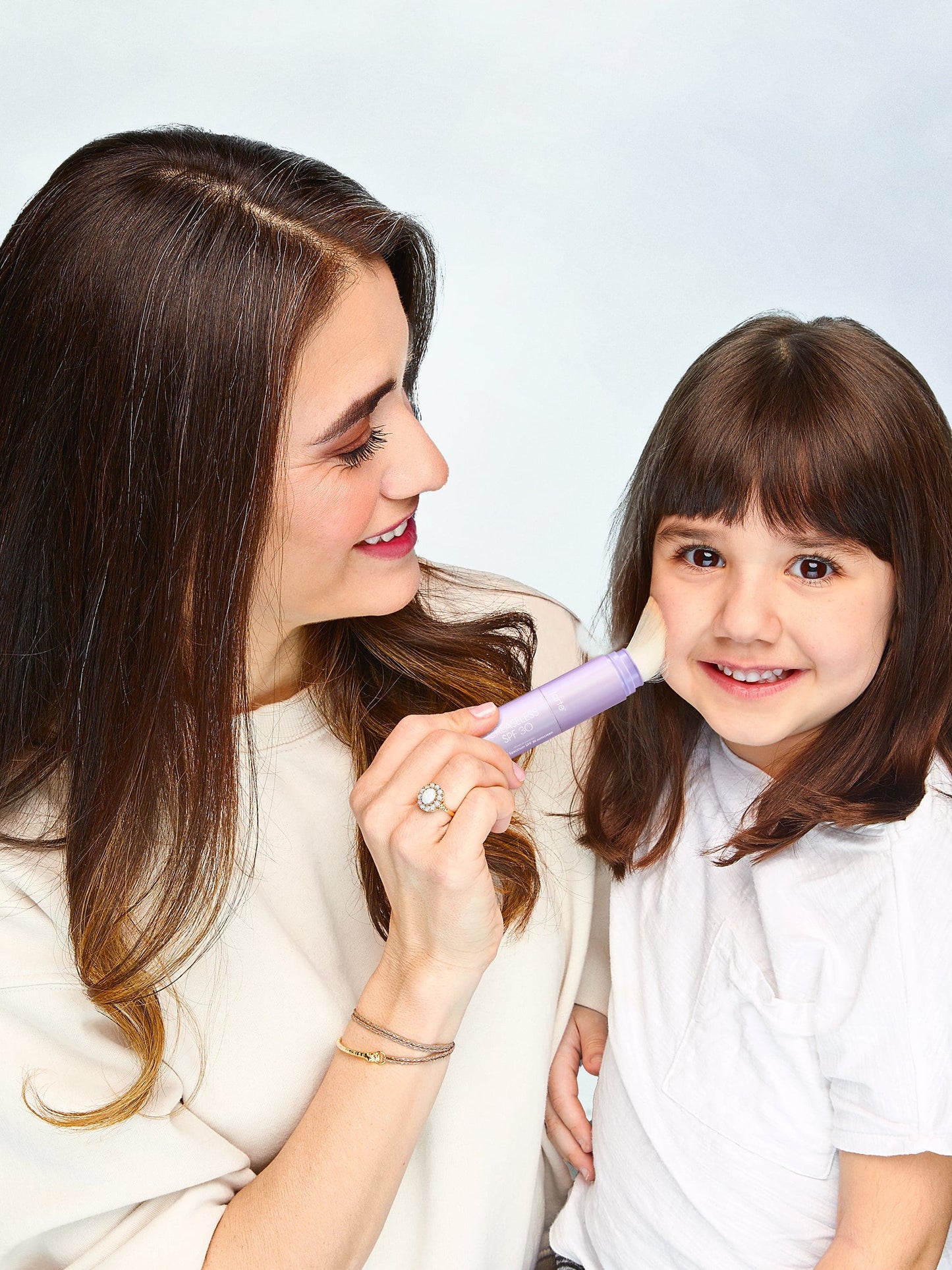 creaseless SPF 30 mineral powder sunscreen