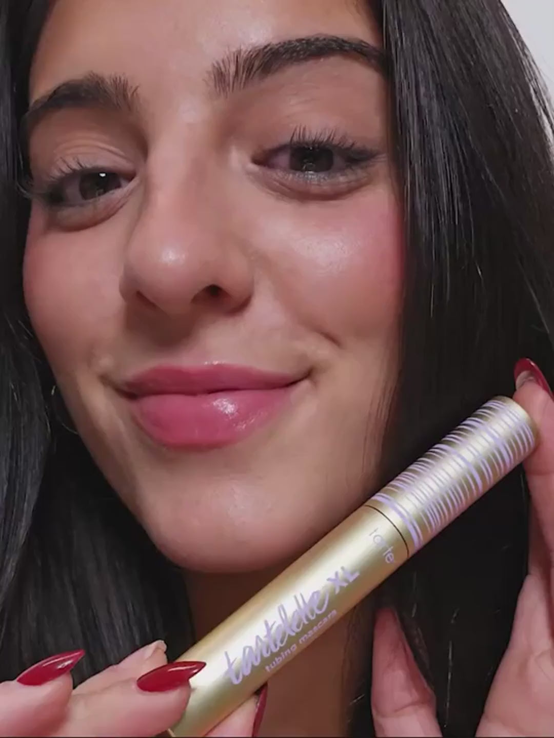 tartelette XL tubing mascara black alessia ugc AP 675x898 Streaming format (720p).mp4