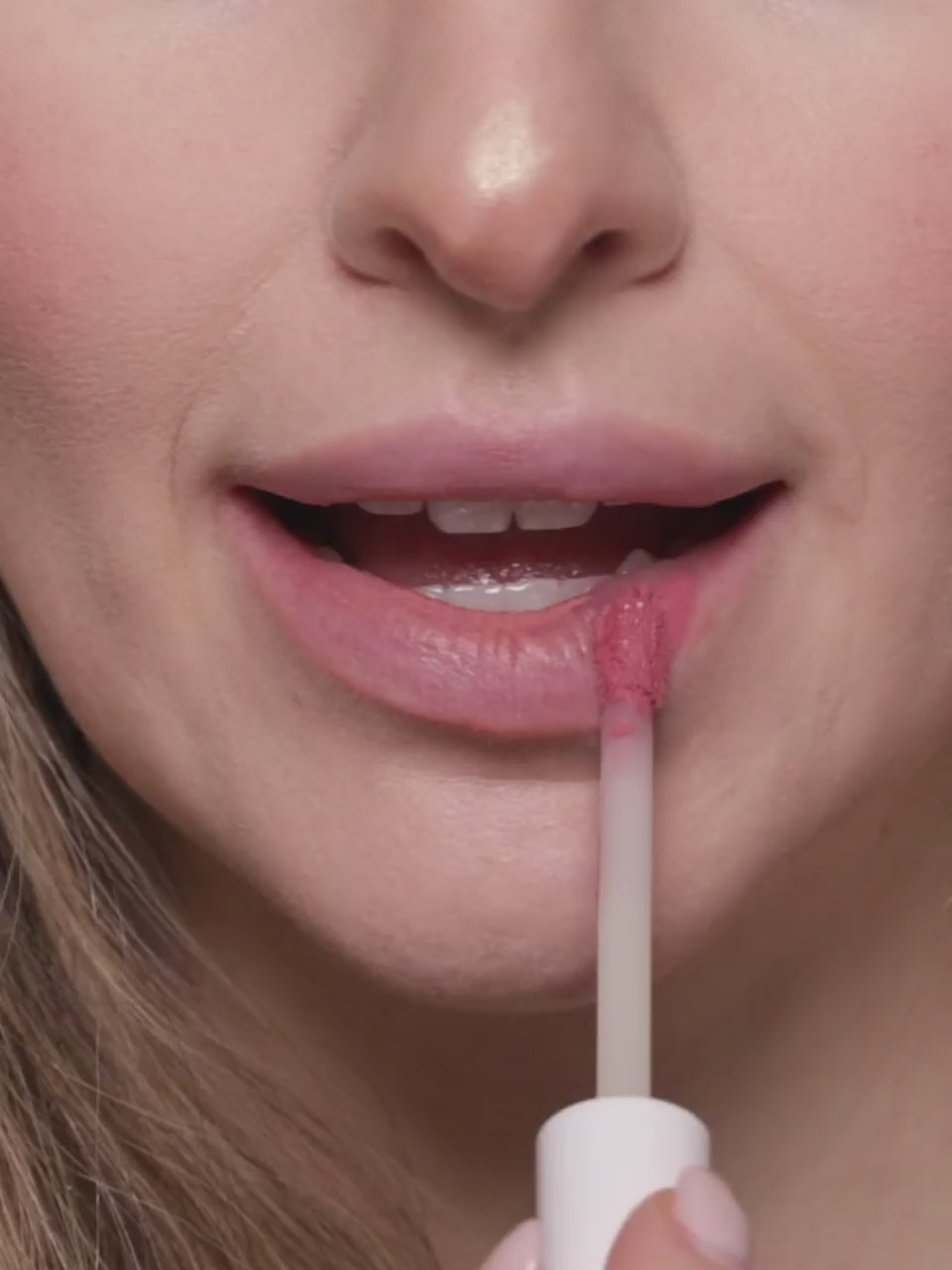 maracuja_juicy_liquid_lip_autoplay_1080x1440 (720p).mp4