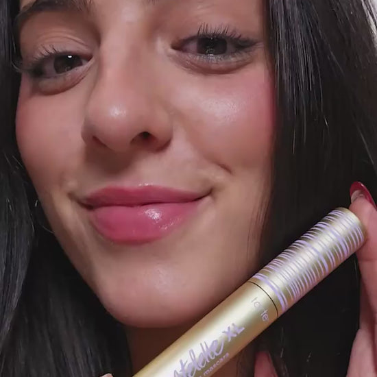 tartelette_xl_tubing_mascara_black_alessia_ugc_ap_675x898 (720p).mp4