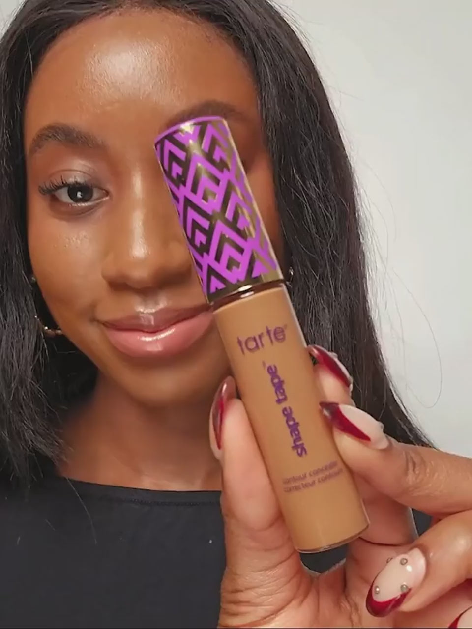 shape_tape_concealer_paw_brush_joke_675x898 (540p).mp4