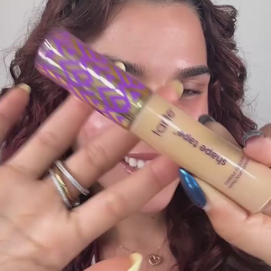 double_ended_brush_shape_tape_concealer_cami_675x898 (720p).mp4