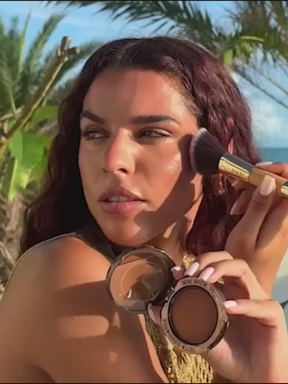 Macaron_Sculpt_Bronze_Duo_Bronzer_shade3_cinammonroll_Cami_UGC_AP(1).MP4 Streaming format (720p).mp4