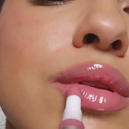 maracuja_juicy_plumping_lip_oil_mixed_berries_sydney_ugc_ap_675x898 (720p).mp4