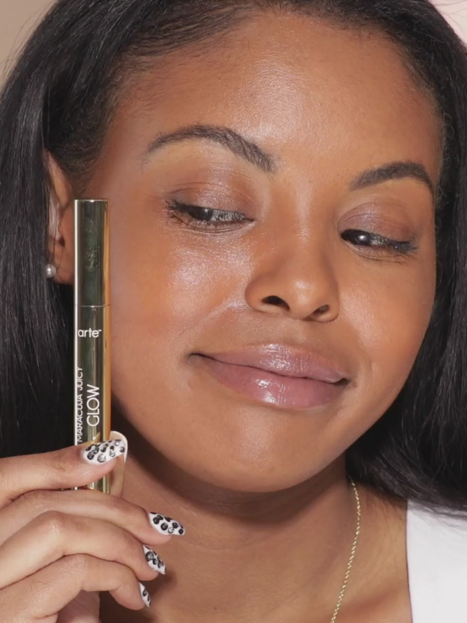 glowpen_-_trinae_-_autoplay_3x4 (720p).mp4