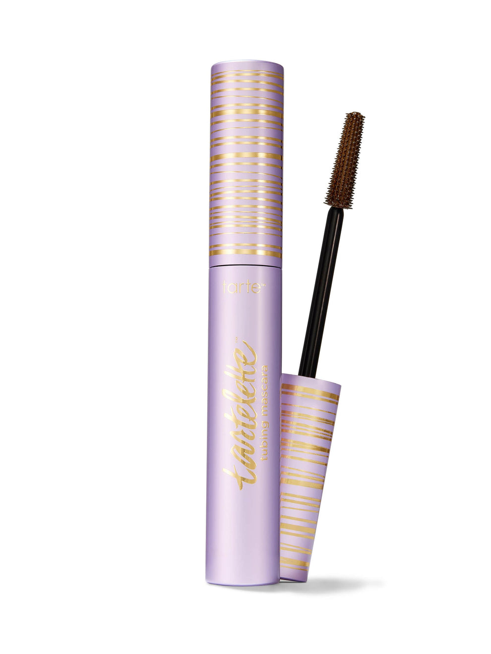 L'Oreal Paris睫毛膏在白色背景上