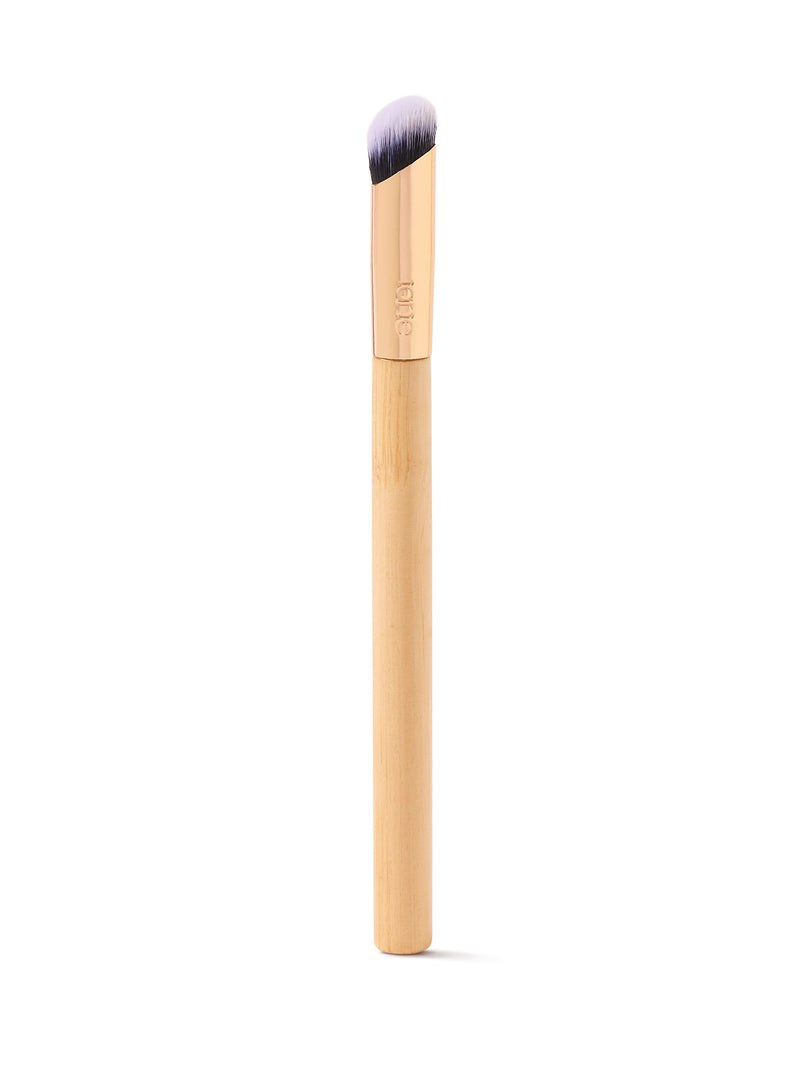 small full coverage concealer brush
