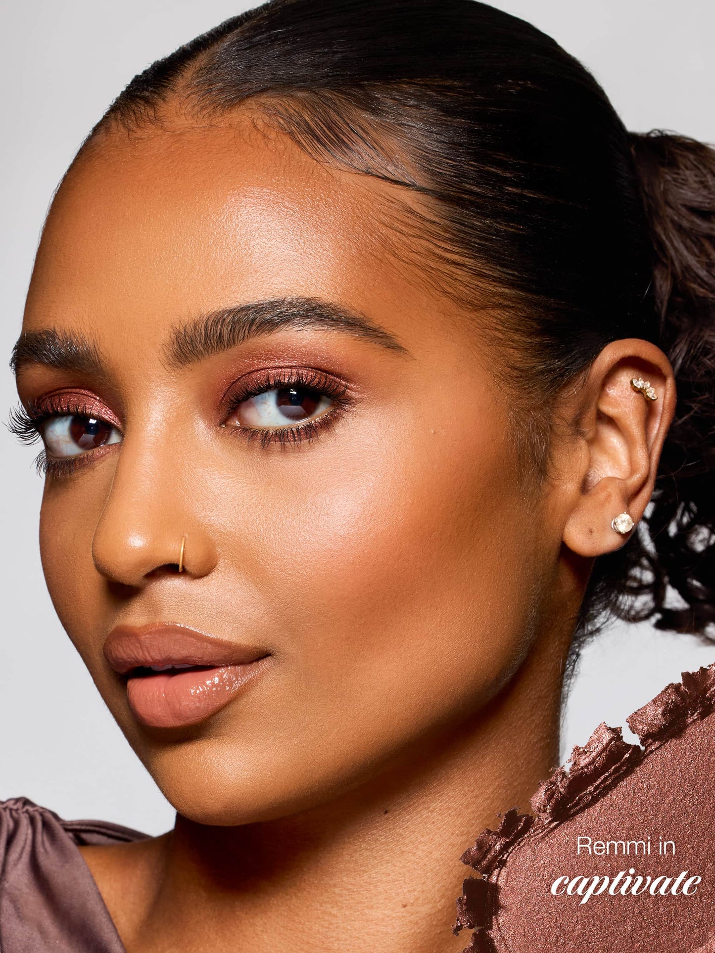 smolderEYES™ shadow liner