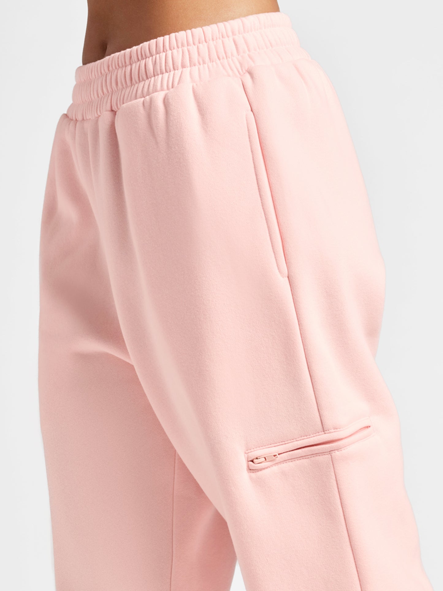 tarte x Comfrt airplane mode travel sweatpants