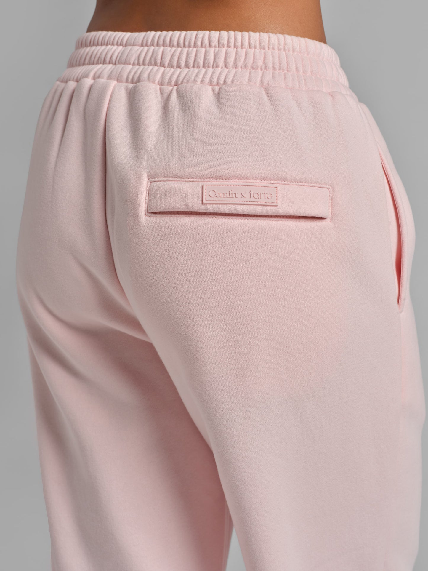 tarte x Comfrt airplane mode travel sweatpants