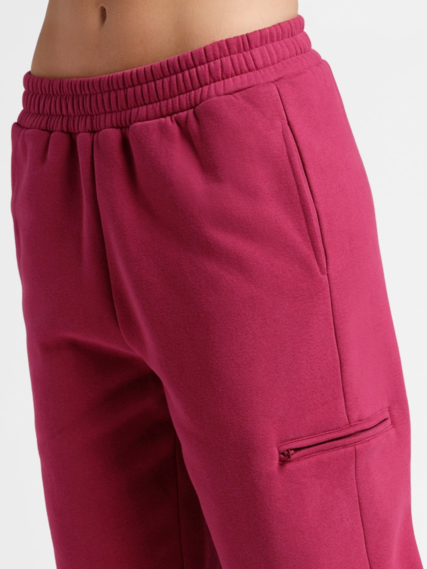 tarte x Comfrt airplane mode travel sweatpants
