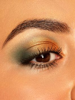 maneater™ catitude eyeshadow palette image number 5
