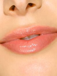 travel-size maracuja juicy lip plump image number 2