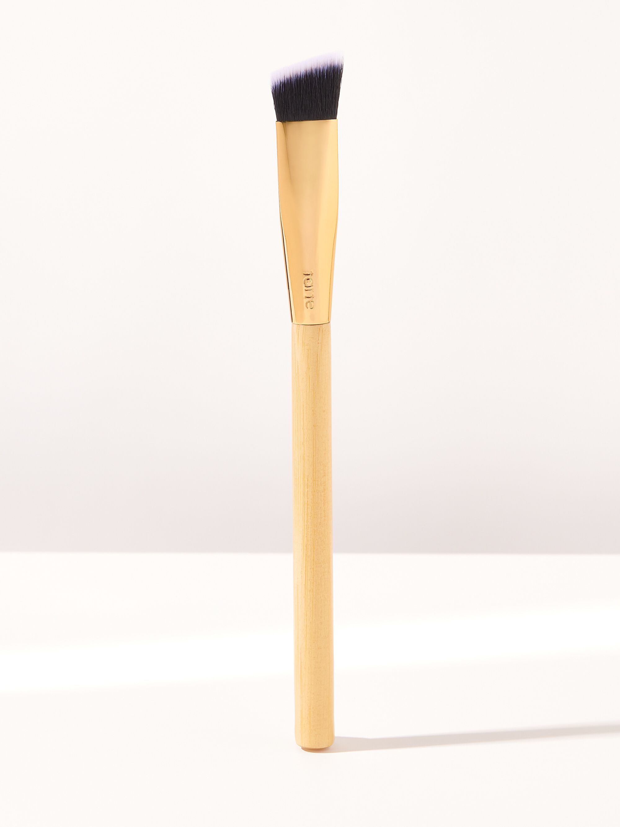 carving concealer brush image number null