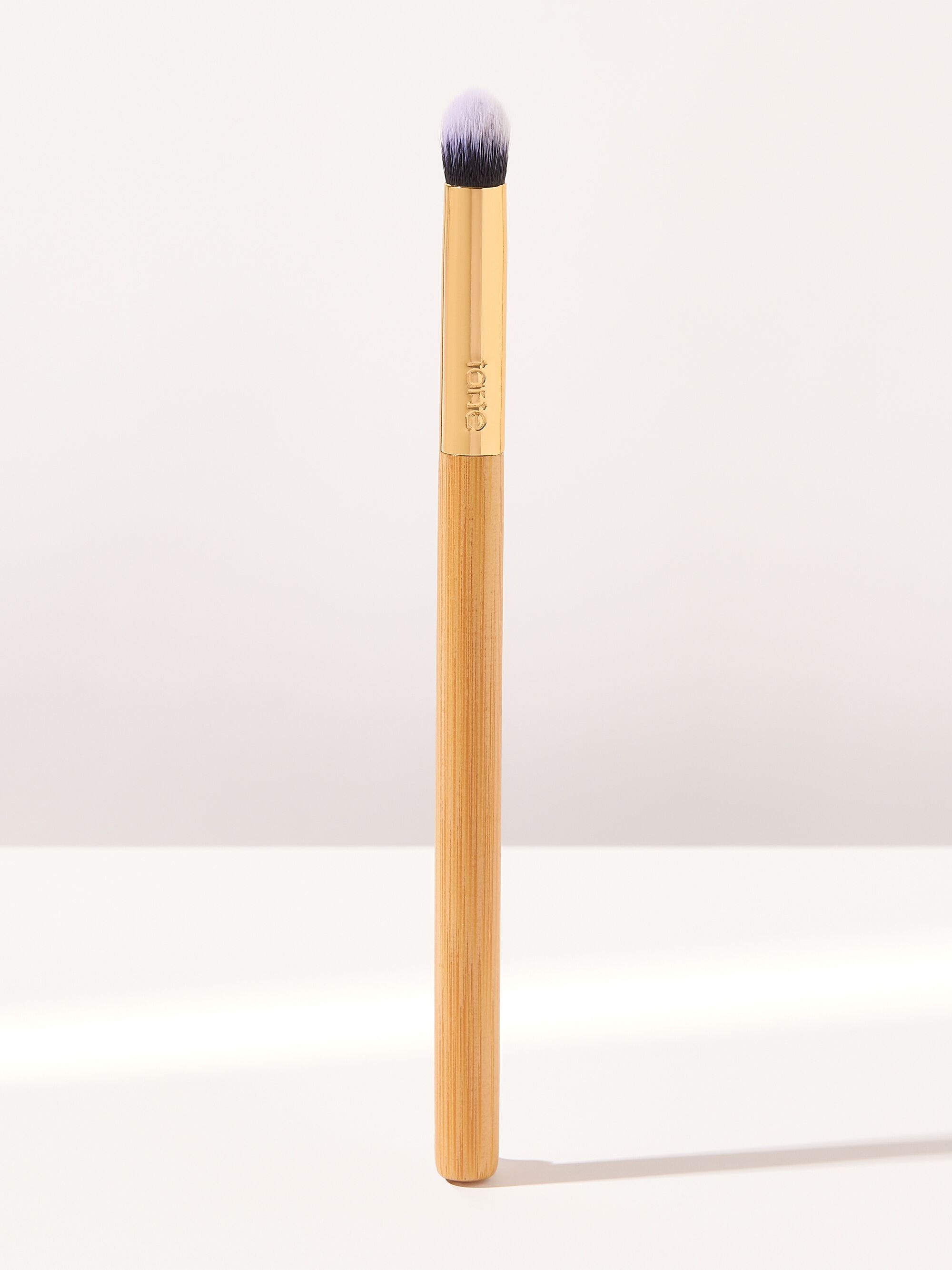 precision concealer brush image number null