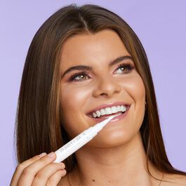 pearly girl vegan teeth whitening pen image number 2