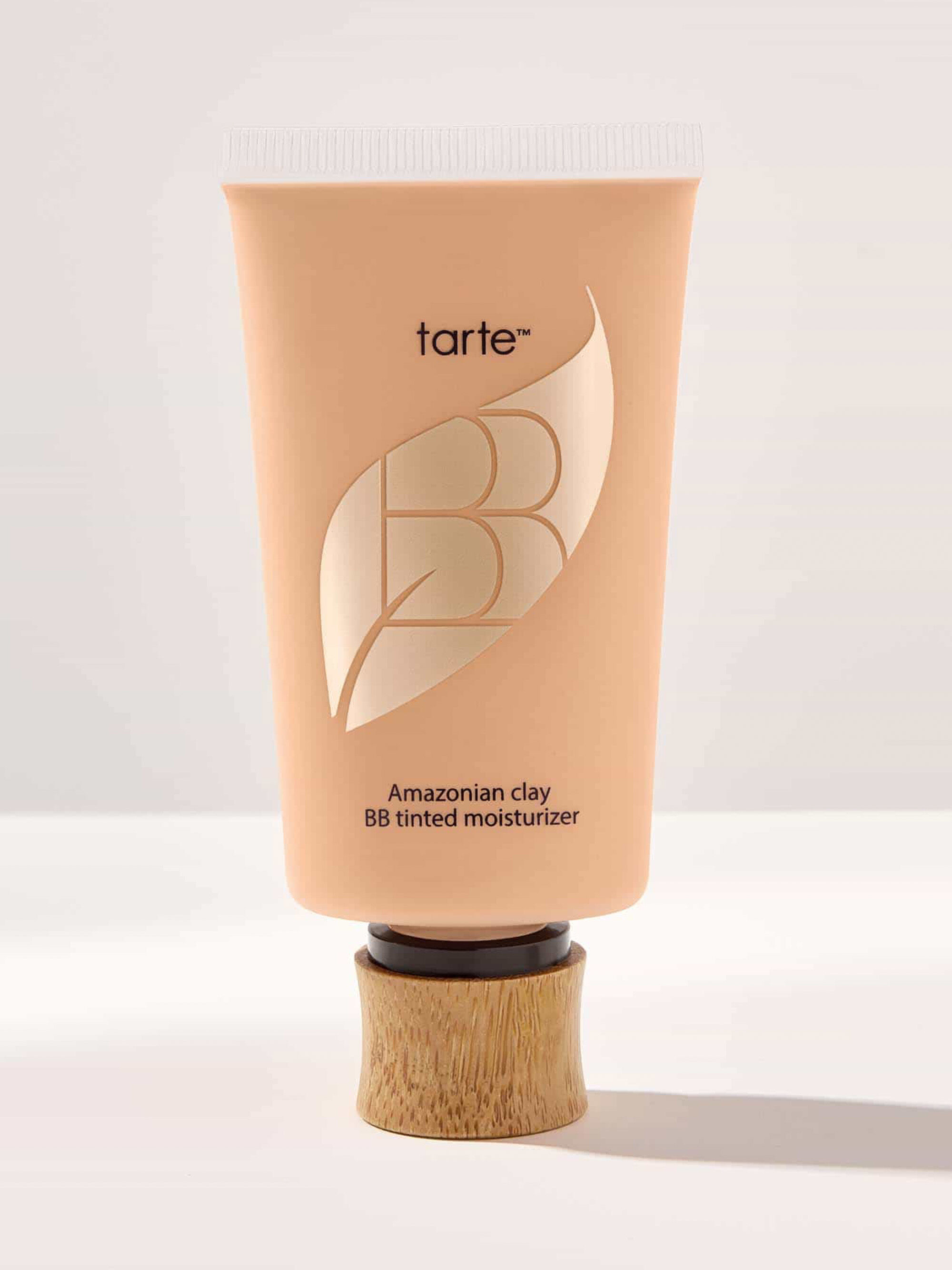 Amazonian clay BB tinted moisturizer image number null