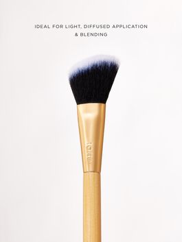 angled light coverage concealer brush image number null