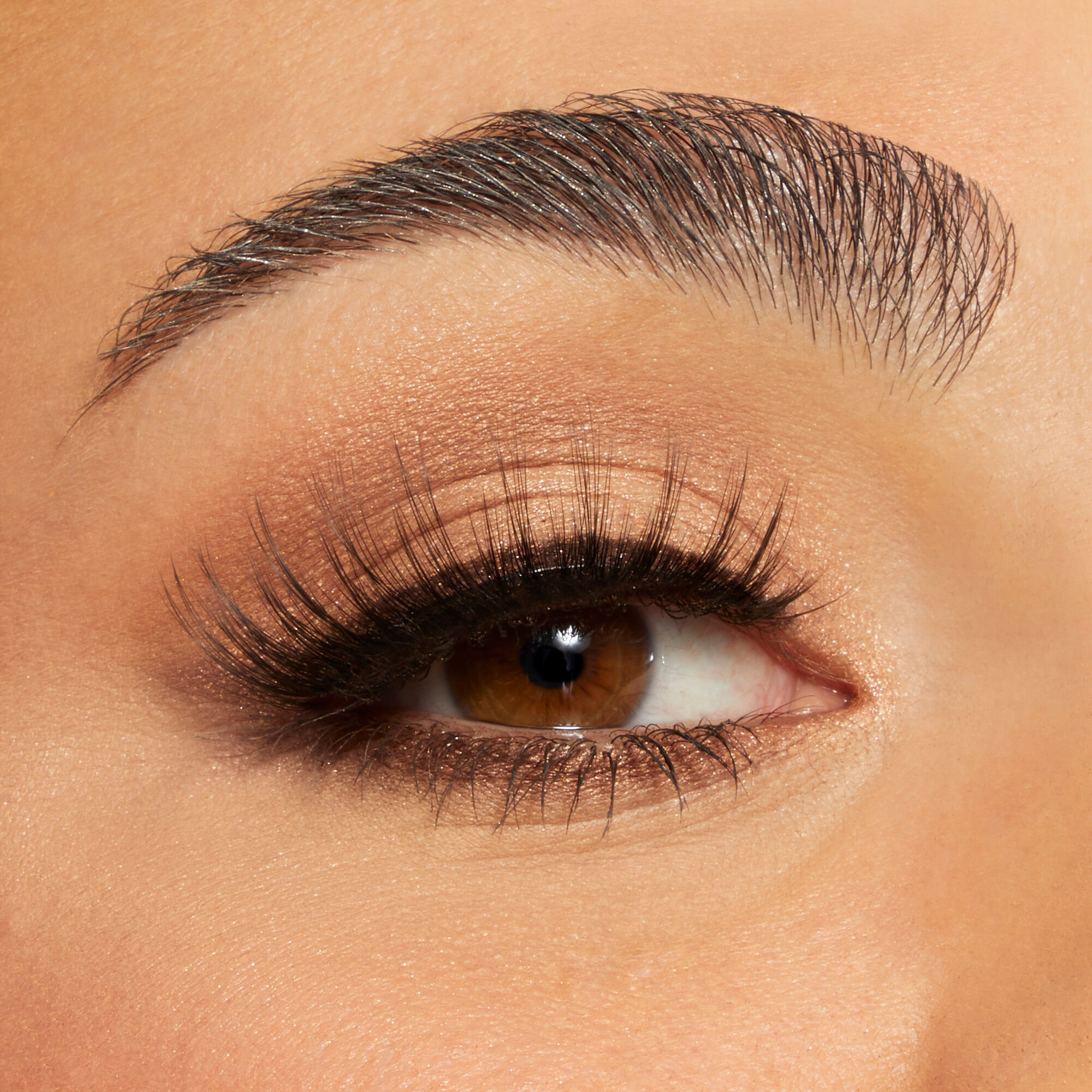 surfer curl™ cruelty-free lashes image number null