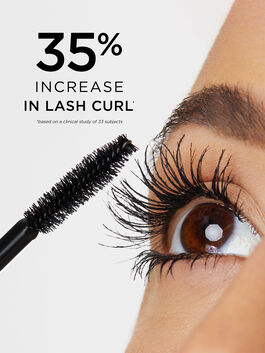 picture perfect™ eyelash curler & deluxe lights, camera, lashes™ mascara image number null