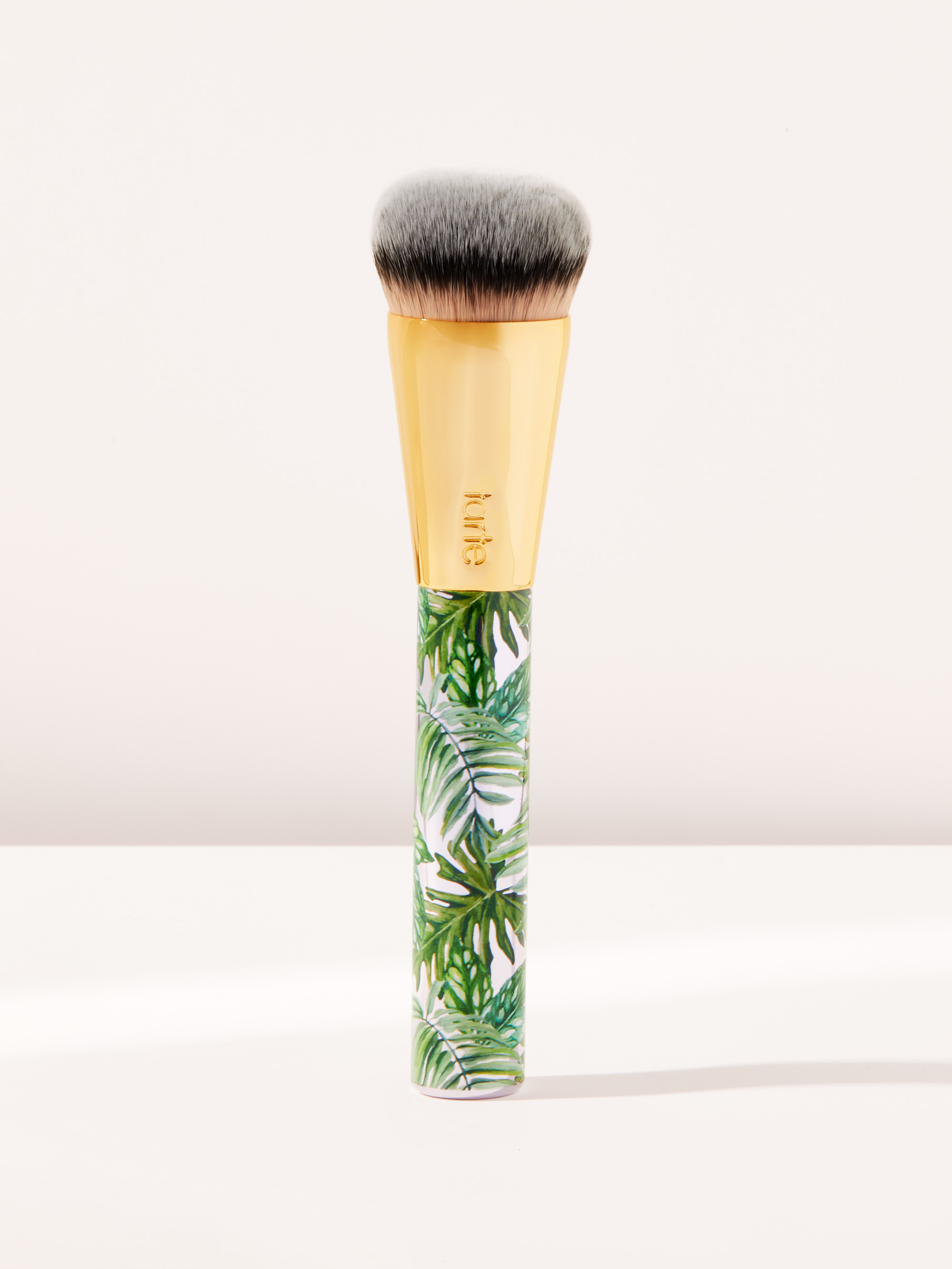 Tarte Cosmetics Foundcealerâ?¢ Brush In White