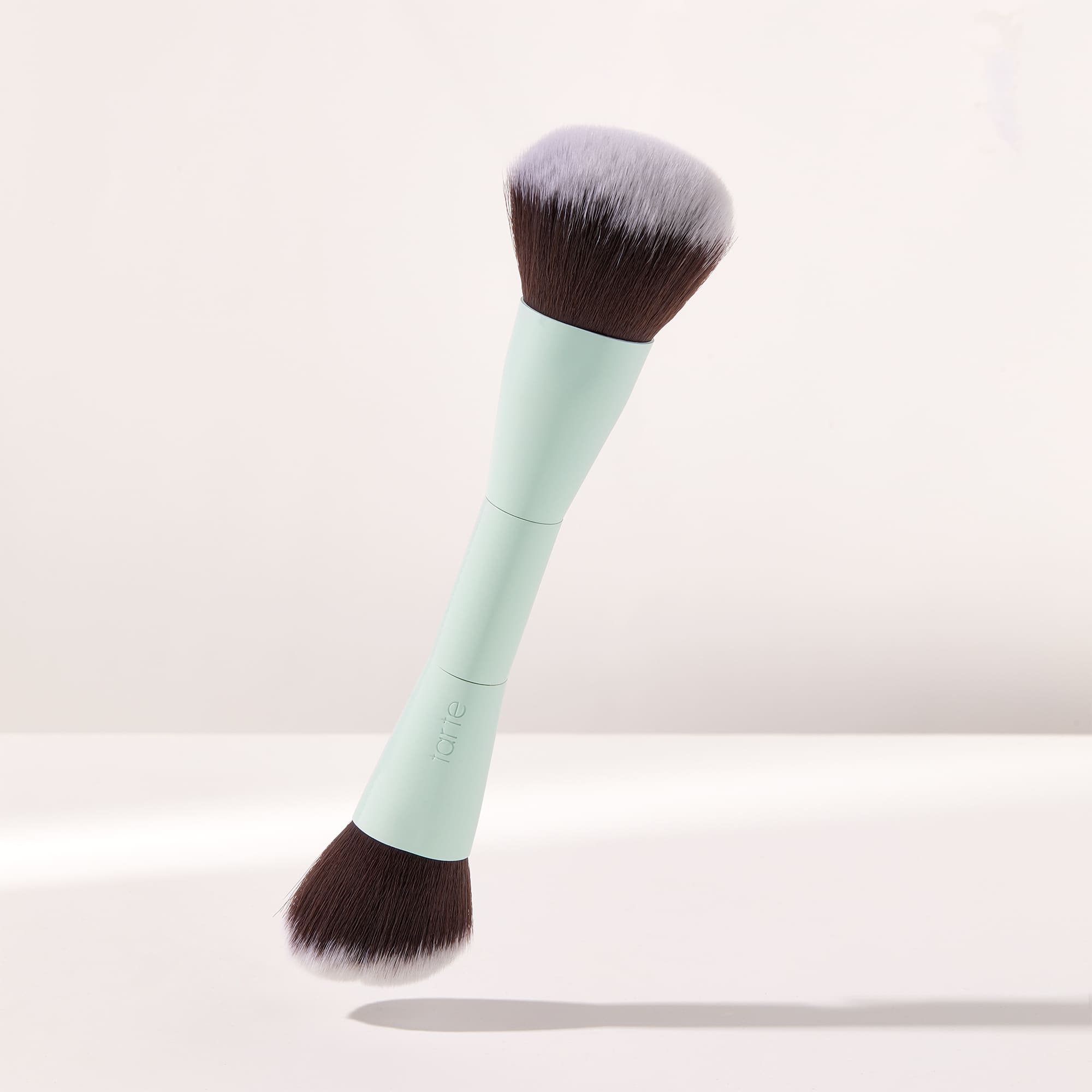 Tarte Cosmetics Breezy Cream Face Brush In Multi